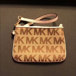 Michael Kors wristlet